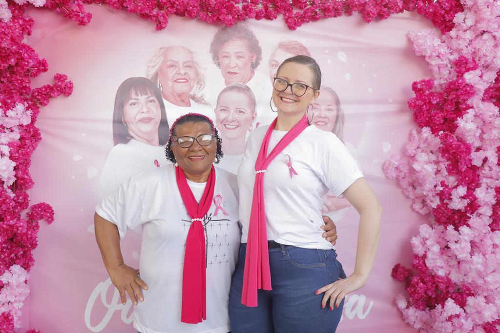 A abertura do Outubro Rosa 2025 em Barueri destacou a importância da conscientização, apoio e acolhimento às mulheres com câncer de mama