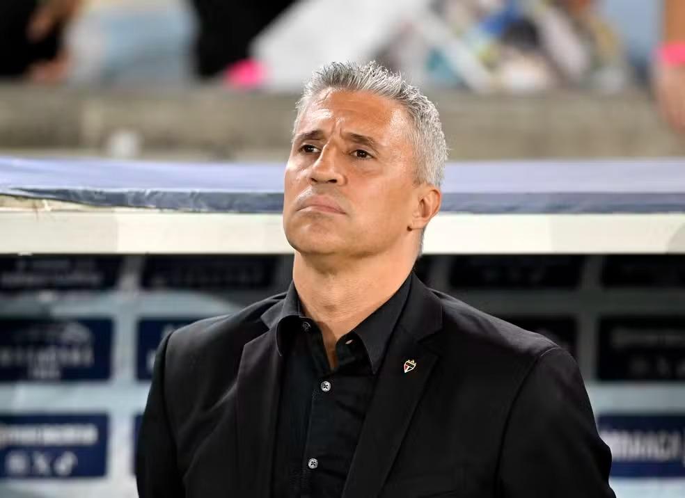 Crespo espera mudanças no São Paulo após goleada: 