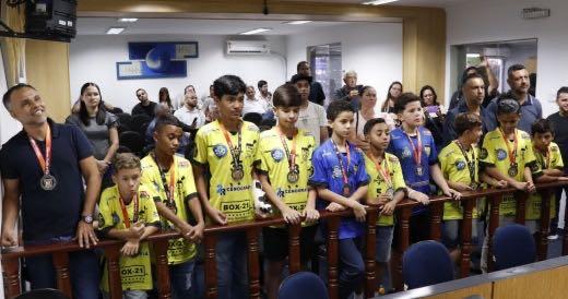 Esportistas têm trabalho reconhecido pela Câmara Municipal