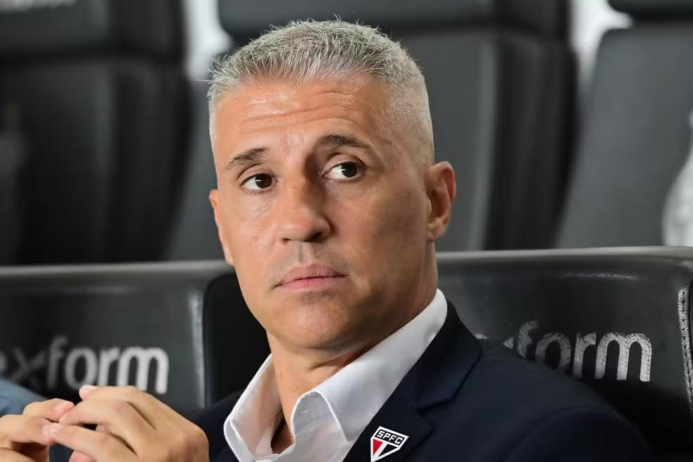 Crespo diz que São Paulo já pensa em 2026, mas não cria expectativa: 
