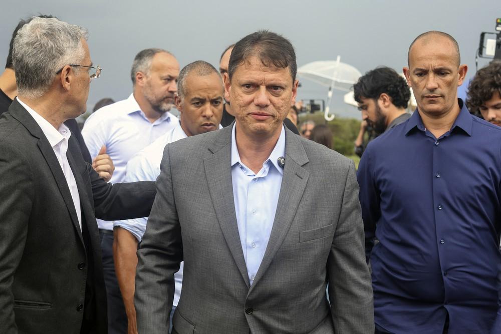 Após visita a Bolsonaro, Tarcísio confirma candidatura à reeleição: 'Meu interesse é ficar em São Paulo'