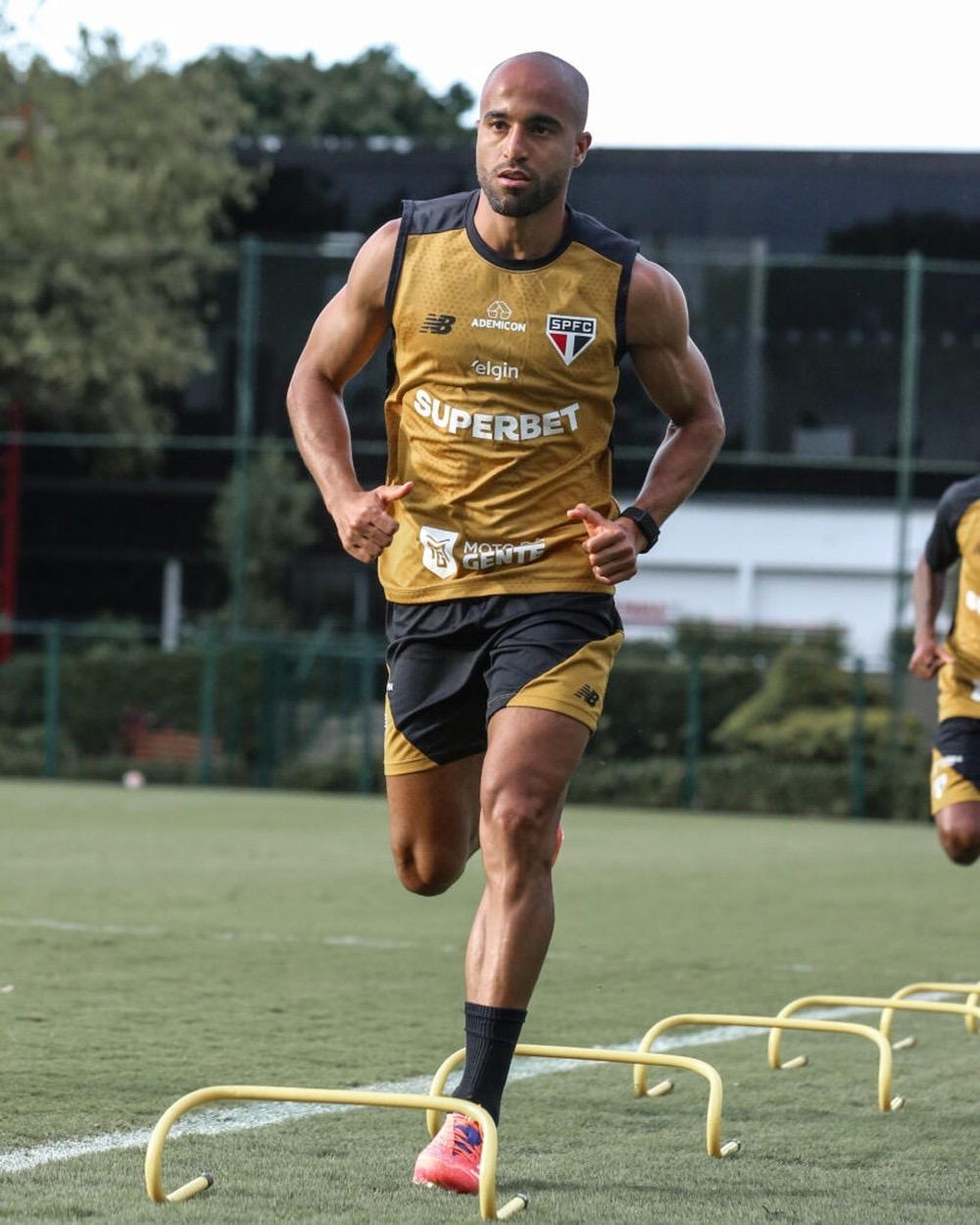 Escalação do São Paulo: Lucas volta e será titular contra o Flamengo