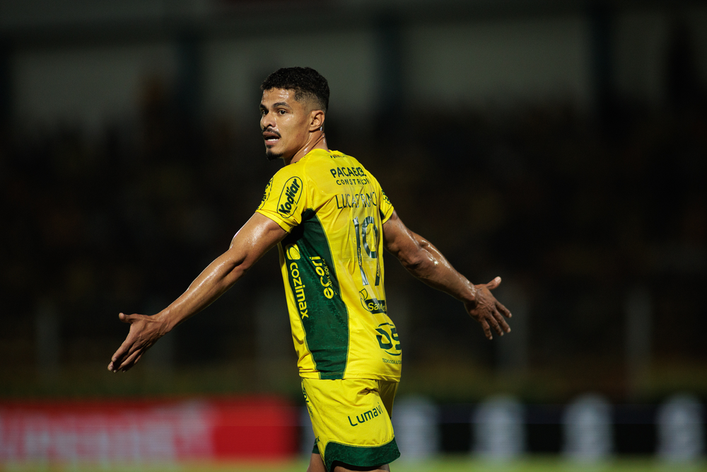 Mirassol libera Lucas Ramon para assinar com o São Paulo