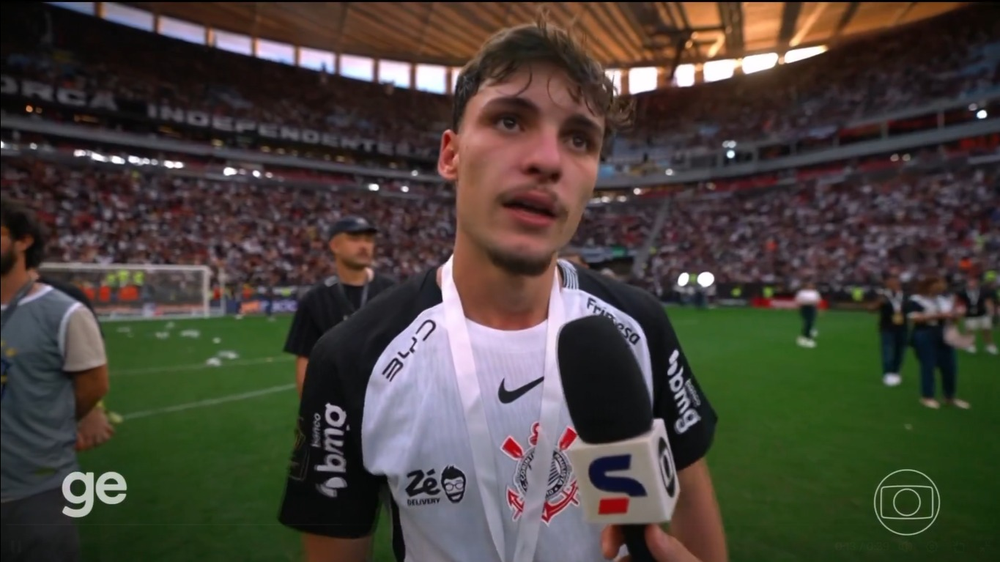 Bidon brilha diante de Ancelotti em título do Corinthians: 