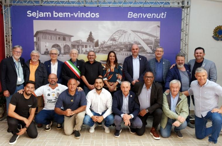 Câmara Municipal recebe delegação de Osasco - Itália