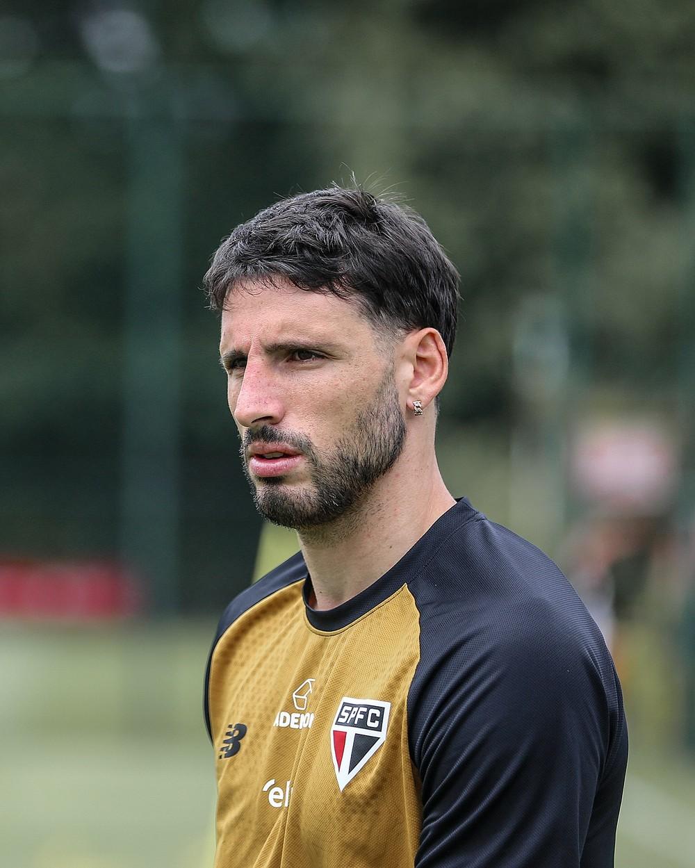 Escalação do São Paulo: Crespo vai mexer no time para enfrentar o Grêmio