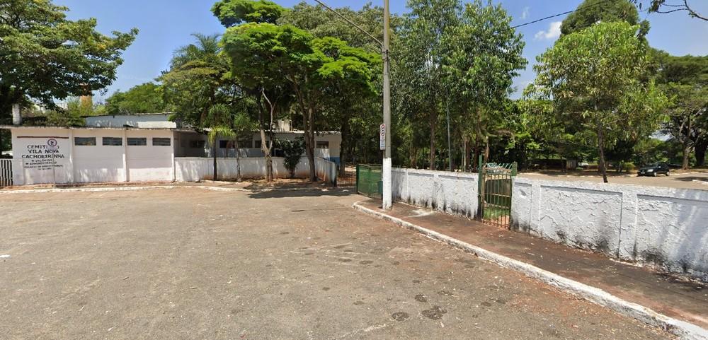 Irmãos são presos suspeitos de matar o próprio pai após atraí-lo para encontro em cemitério, diz polícia