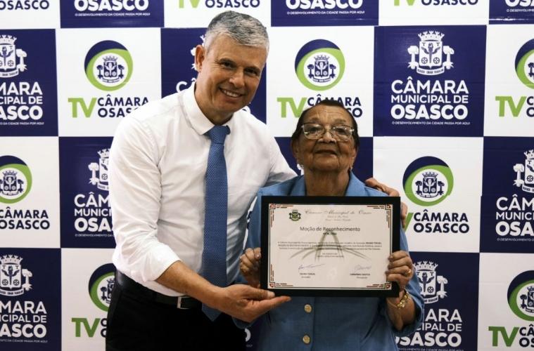 Legislativo reconhece Liga de Karatê, servidora pública e líder comunitária