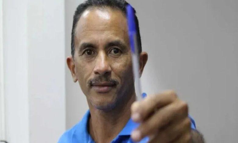 Manoel Gomes, do hit ‘Caneta Azul’, perde fortuna e mora de favor