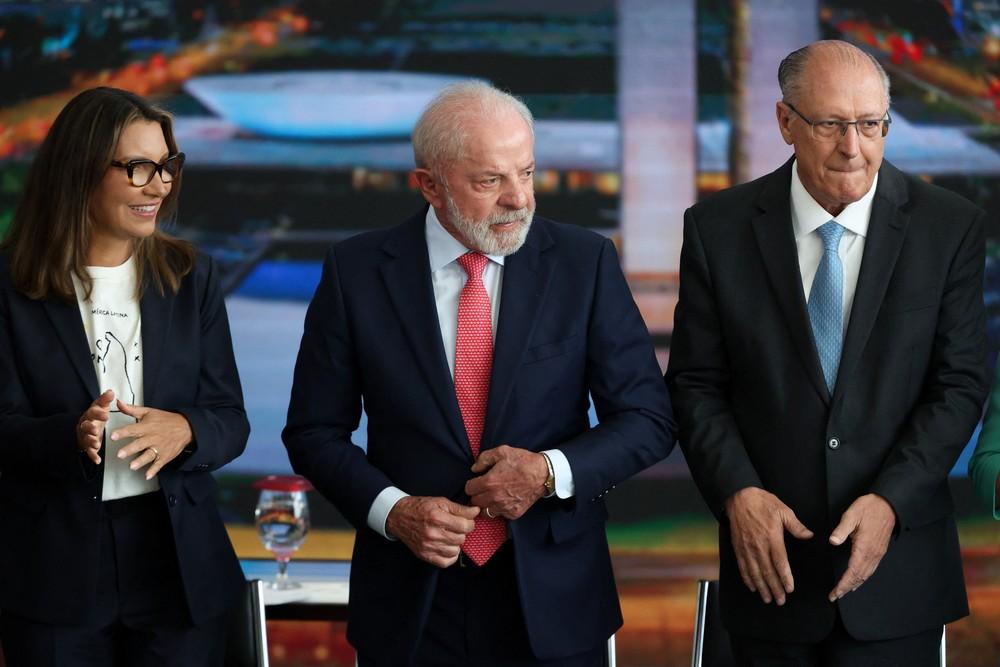 Presidente do PSB se reúne com Lula e defende manutenção de Alckmin como candidato a vice-presidente