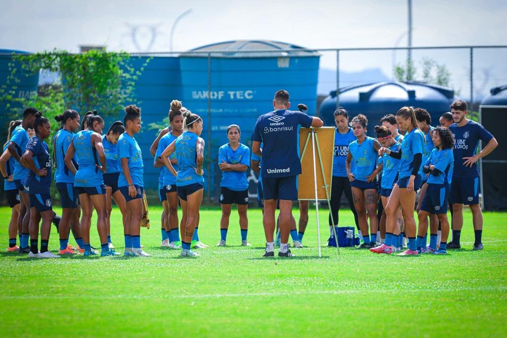 Santos encara o Grêmio na estreia do Brasileiro Feminino