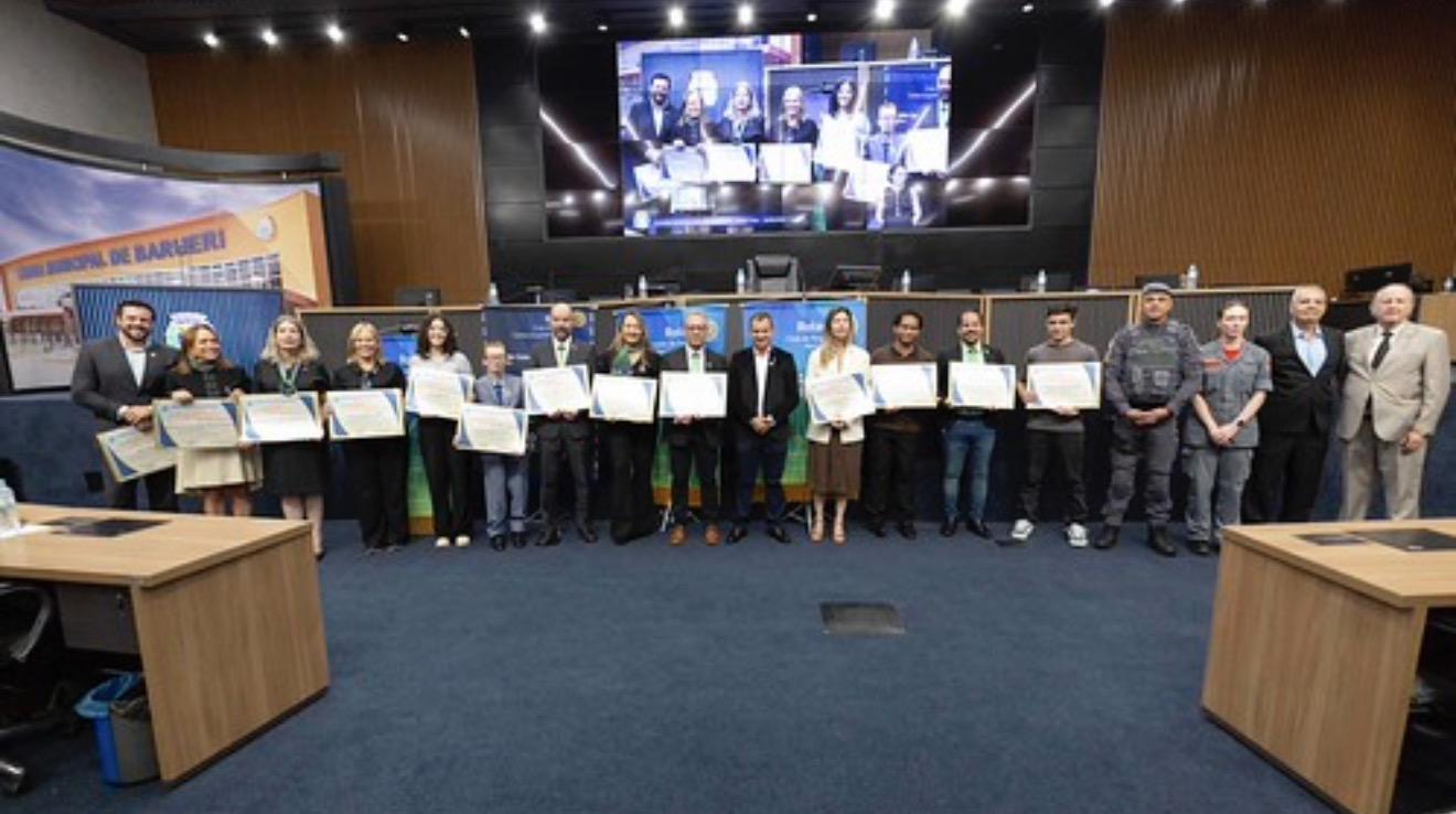 Solenidade na Câmara Municipal de Barueri marca os 121 anos do Rotary Club