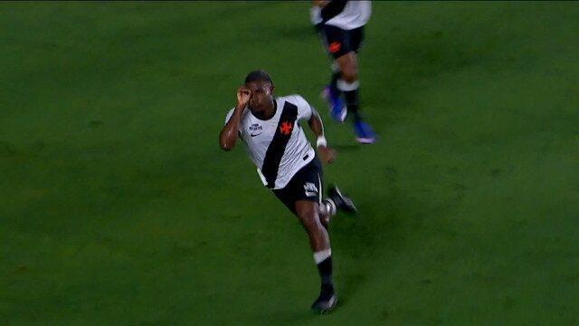 De virada, Vasco vence na estreia de Renato, sai do Z-4 e tira o Palmeiras da liderança do Brasileirão