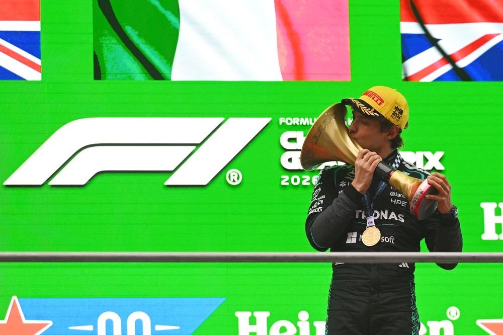 GP da China: Antonelli vence 1ª, Hamilton estreia no pódio com Ferrari e Bortoleto não larga
