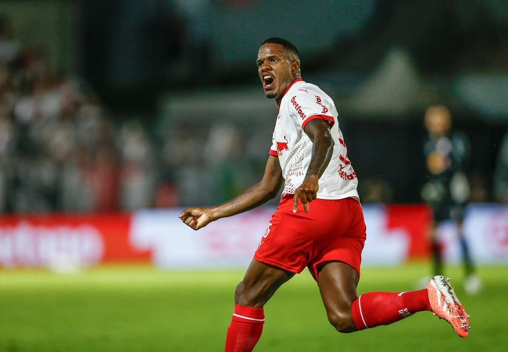 Gustavo Marques, do Bragantino, é suspenso por 12 jogos por fala machista contra árbitra