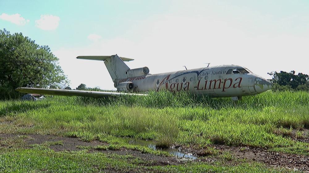 Como avião fabricado na extinta União Soviética foi parar no interior de SP e virou sucata após 20 anos
