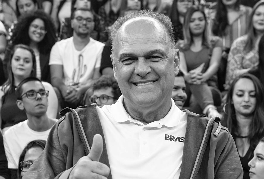 Família de Oscar Schmidt agradece apoio e diz que 'despedida foi realizada de forma discreta'