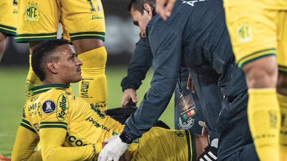 Negueba, do Mirassol, passa por cirurgia após sofrer lesão no joelho