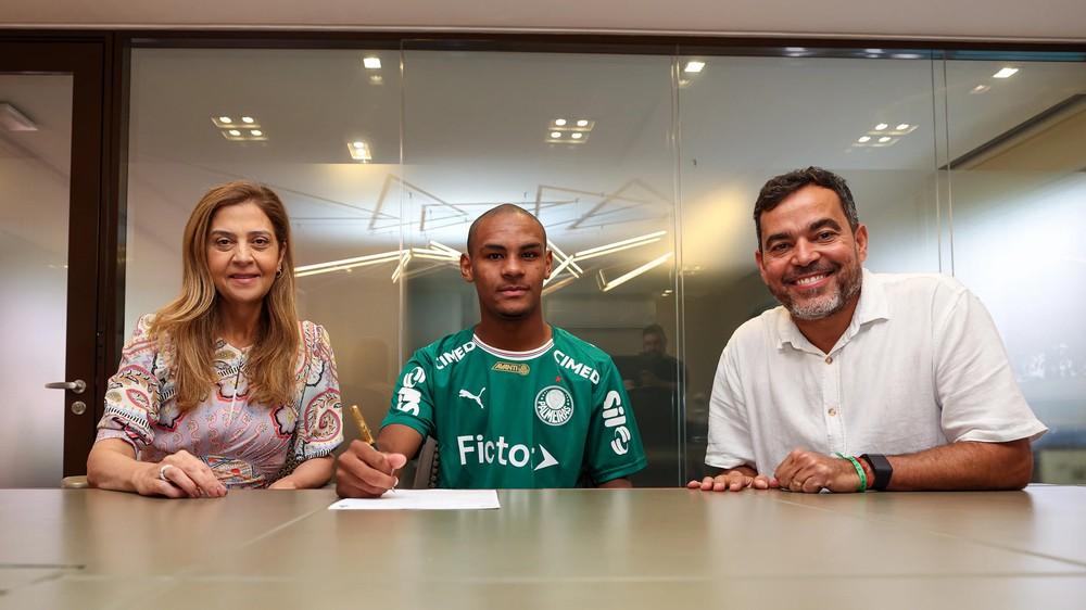 Palmeiras blinda Eduardo Conceição, joia de 16 anos, e recusa propostas de clubes da Inglaterra
