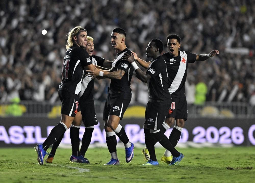 Renato Gaúcho exalta time e brinca com vitória sofrida do Vasco: 