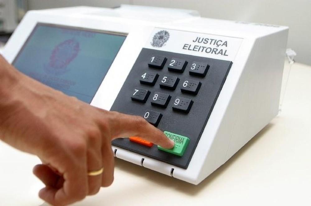 Saiba como se cadastrar para mesário voluntário nas eleições e veja prazo para atualizar dados eleitorais