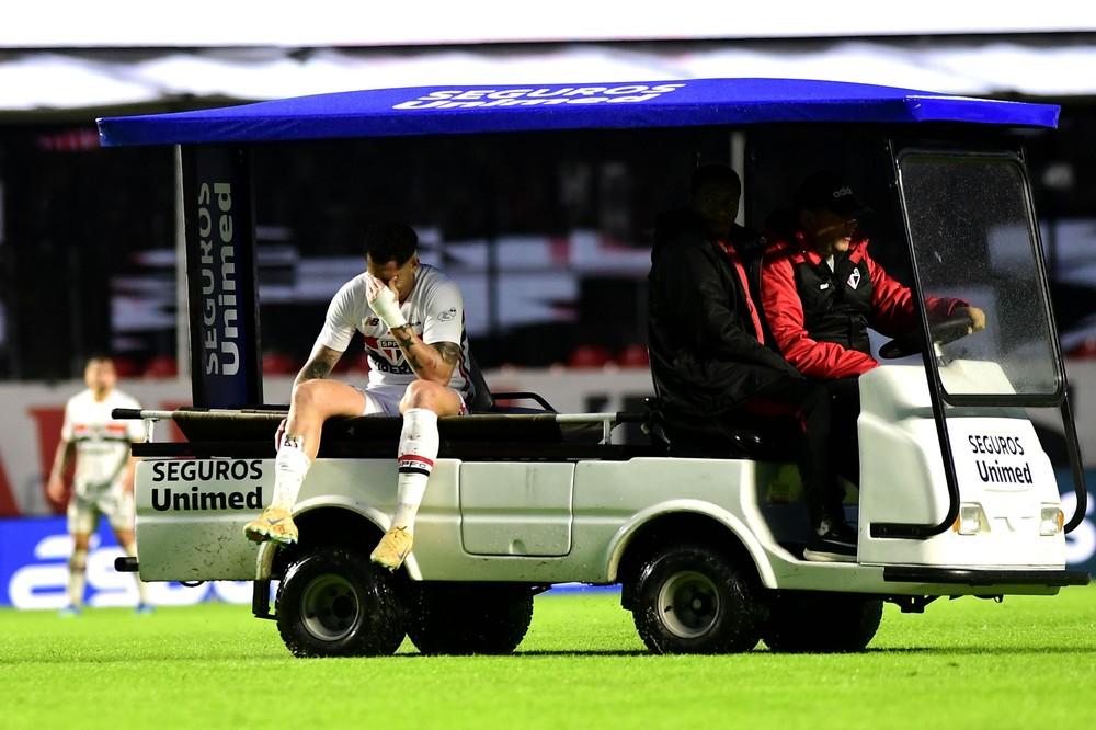 Escalação do São Paulo: Luciano e Sabino só voltam depois da Copa