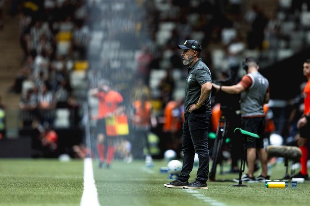 Guanaes desabafa após derrota do Mirassol para o Atlético-MG: “O jogo de hoje me incomoda muito”