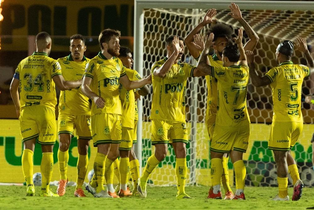 Mirassol volta a vencer duas partidas consecutivas após três meses