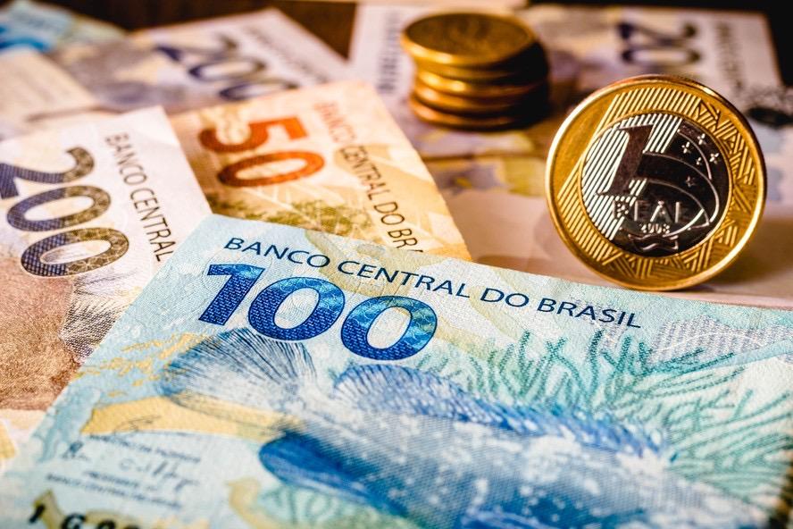 Quanto rende o prêmio de R$ 300 milhões da Mega-Sena na poupança e em outras opções de renda fixa?