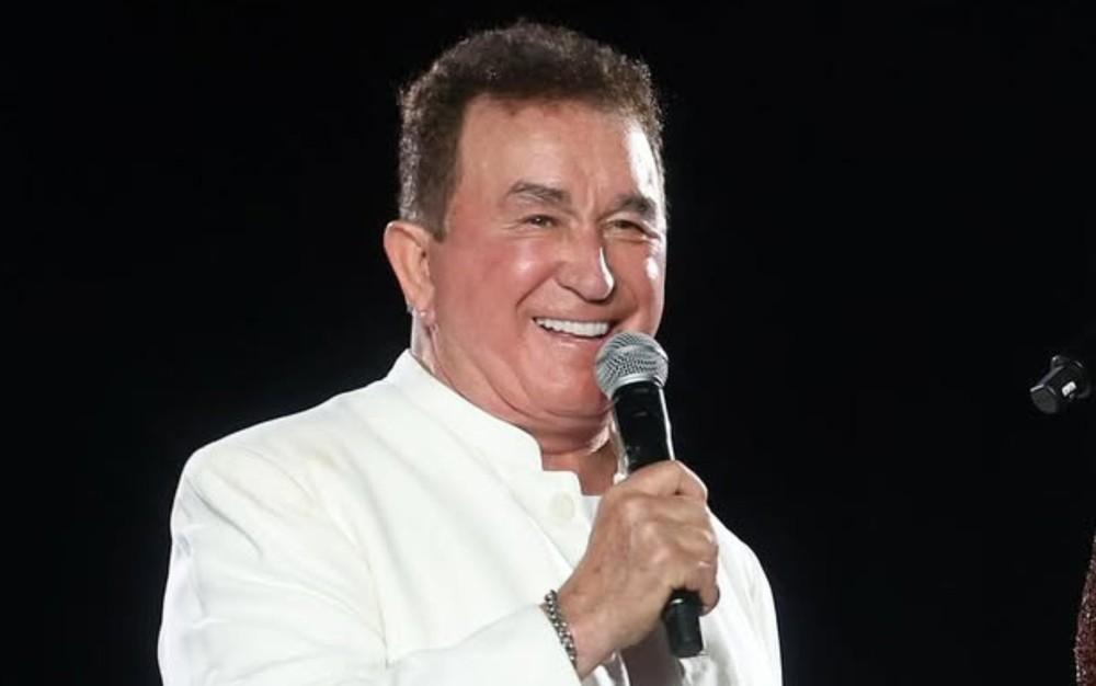 Além de R$ 450 mil de indenização, Amado Batista deve pagar pensão a pais de criança de 3 anos que morreu afogada em fazenda, determina juiz