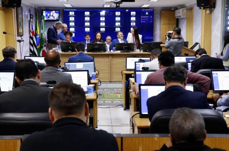 Câmara de Osasco aprova em primeiro turno projeto em memória das vítimas de feminicídio
