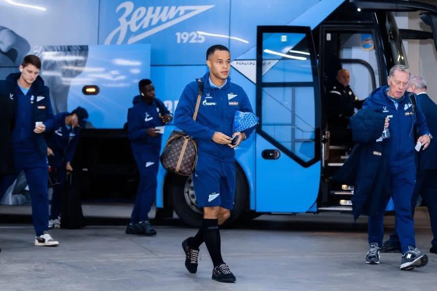 Em 02 (dois) anos de Zenit Pedro (Ex-Corinthians) marcou 12 gols e deu 18 assistências