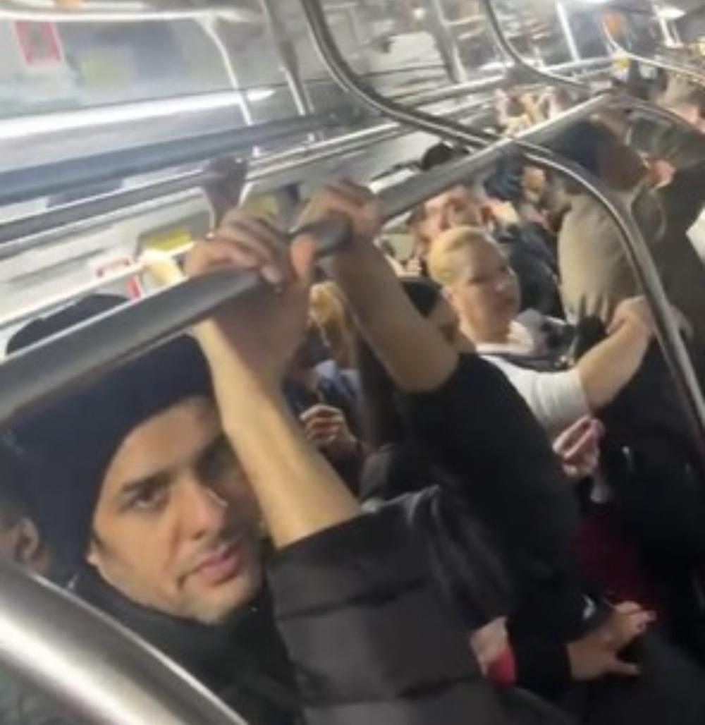 Falha na rede aérea causa lentidão e paralisa trens da Linha 10-Turquesa da CPTM na Grande SP