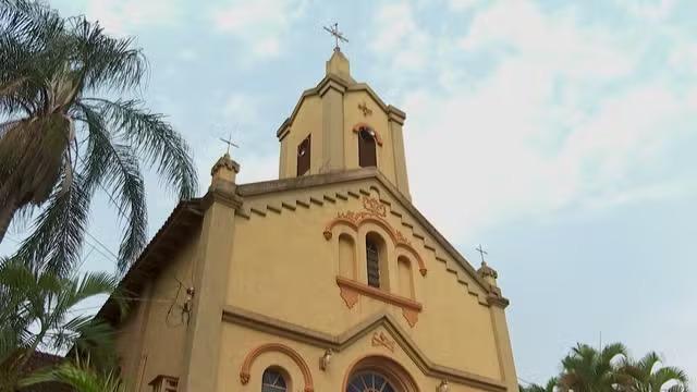 'Meu primeiro beijo na boca foi com um padre', diz vítima que denunciou assédio em igreja do interior de SP