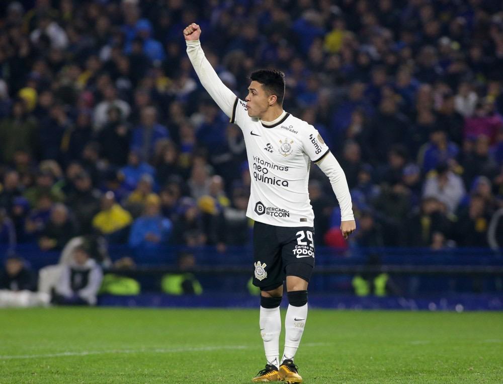 Roni revela pedido a Vitor Pereira em classificação do Corinthians na Bombonera: 