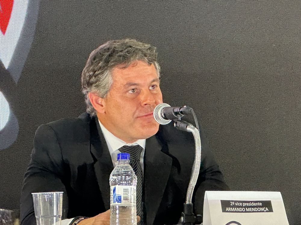 Sócios e conselheiros protocolam pedido de afastamento cautelar do vice-presidente do Corinthians