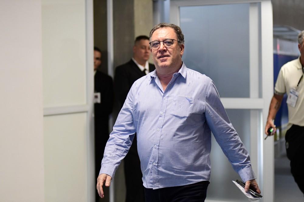 Teixeira mostra preocupação com risco de novo transfer ban no Santos: 