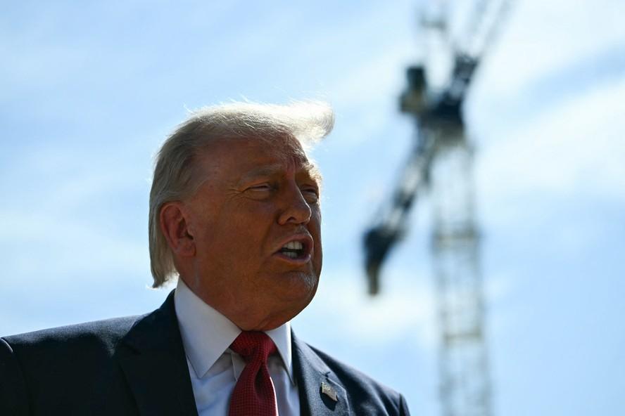 Trump compartilha texto na qual afirma que ele terá eleições no Brasil como próximo foco