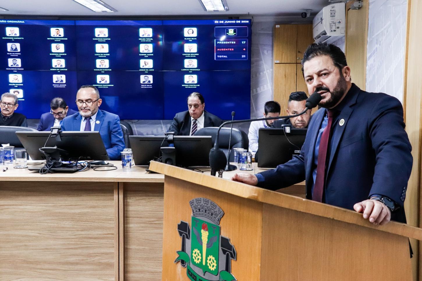 Vereadores destacam demandas da cidade e voltam a criticar serviços da Sabesp