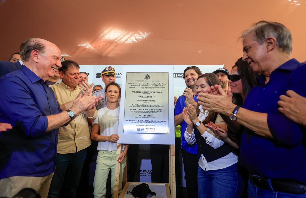 Com as presenças do Ex-Prefeito Rubens Furlan da Deputada Estadual Bruna Furlan e do Prefeito Beto Piteri o Governador Tarcísio de Freitas entregou a ampliação da Castelo Branco
