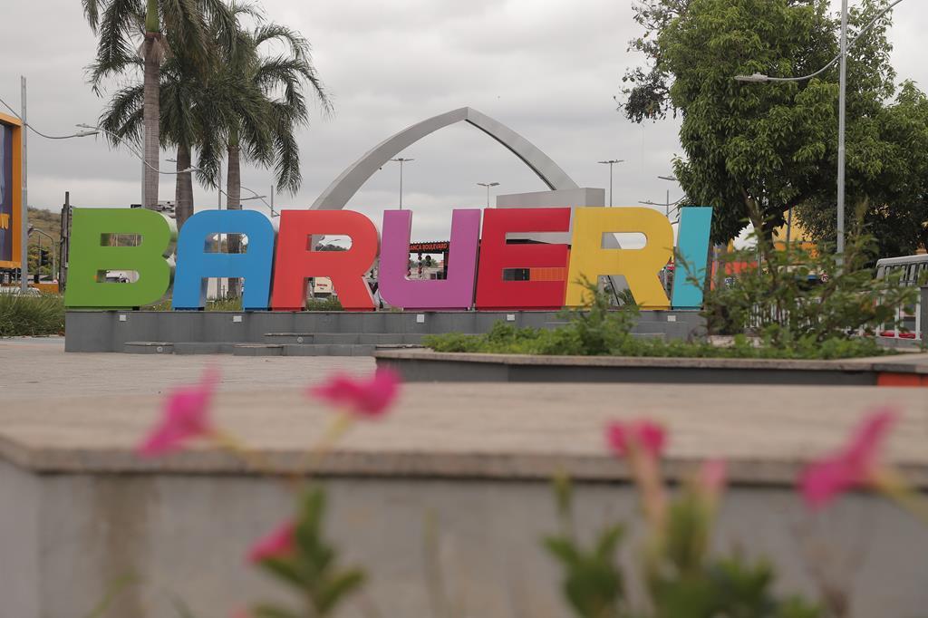 Confira o que abre e fecha no feriado de 9 de Julho em Barueri