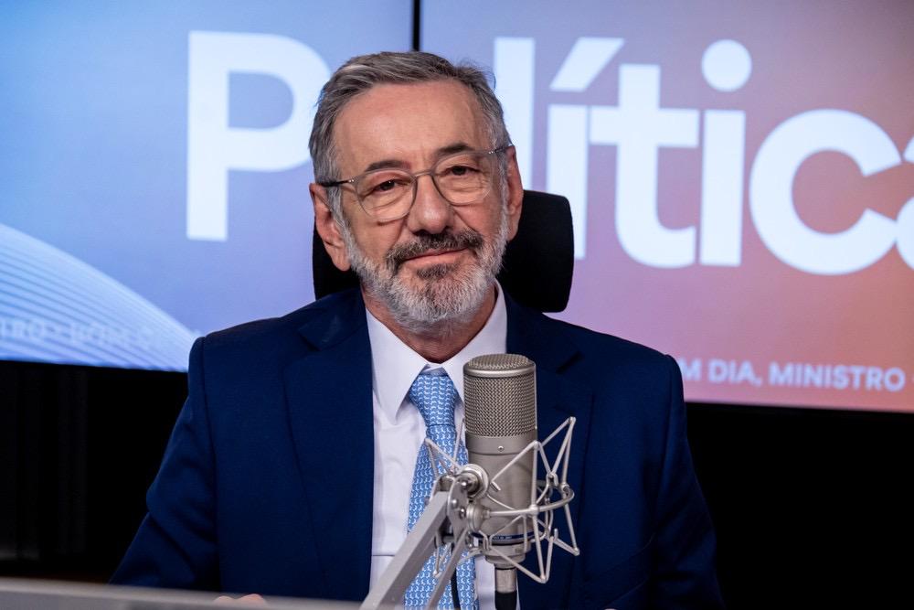 Governo Trump pode ampliar o tarifaço contra o Brasil de 25% para 37,5% no fim de julho, avalia Planalto