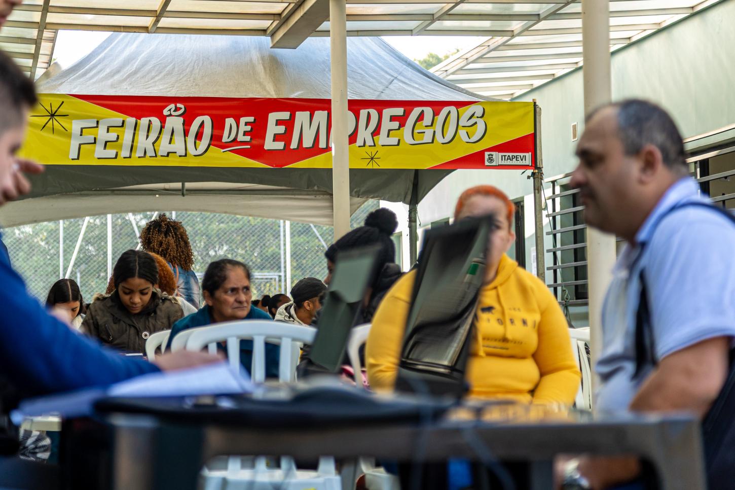 ITAPEVI PROMOVE FEIRÃO DE OPORTUNIDADES COM 350 VAGAS NESTA SEXTA-FEIRA (31