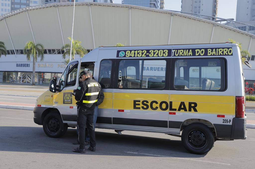 Volta às aulas com segurança: Barueri realiza vistoria obrigatória do transporte escolar