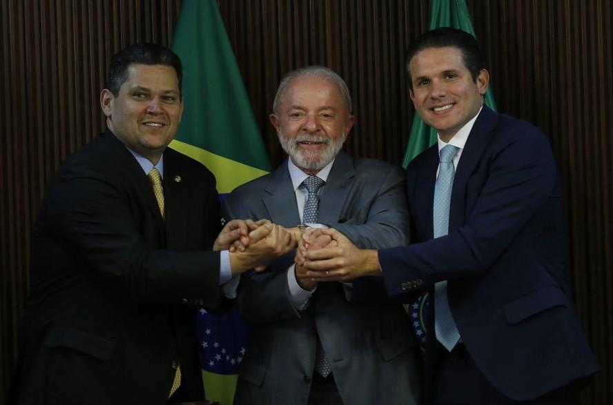 De olho na eleição, Lula se reaproxima de Alcolumbre e Motta para aprovar pautas antes do primeiro turno