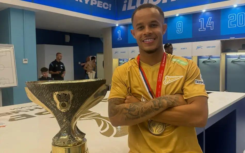 Ex-Corinthians, Pedrinho vê Seleção Brasileira como uma prioridade após evolução no Zenit