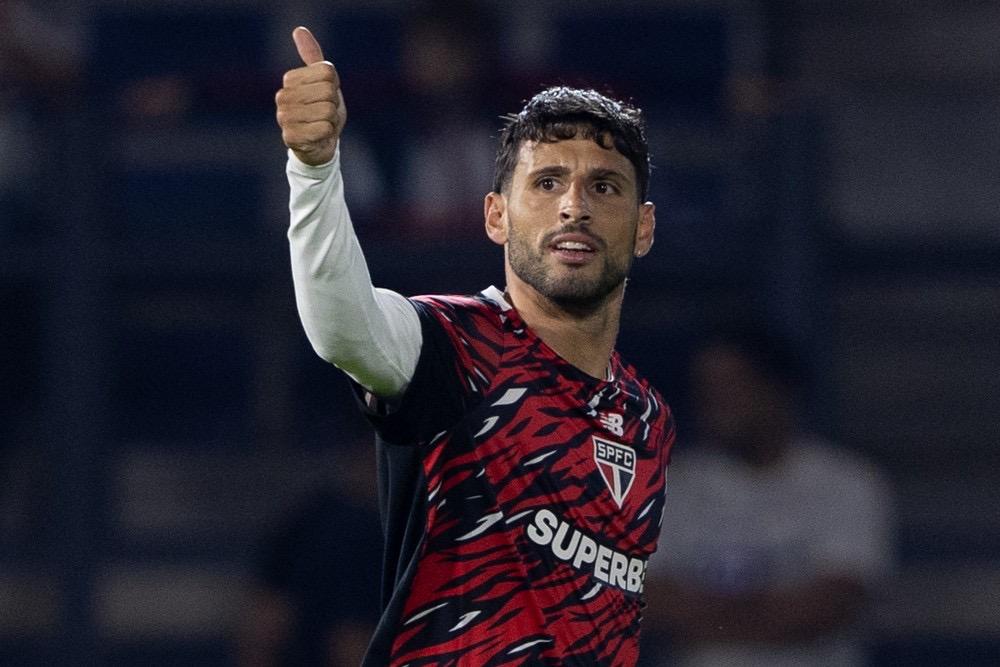 São Paulo acerta renovação com Calleri e prevê assinatura de contrato na próxima semana