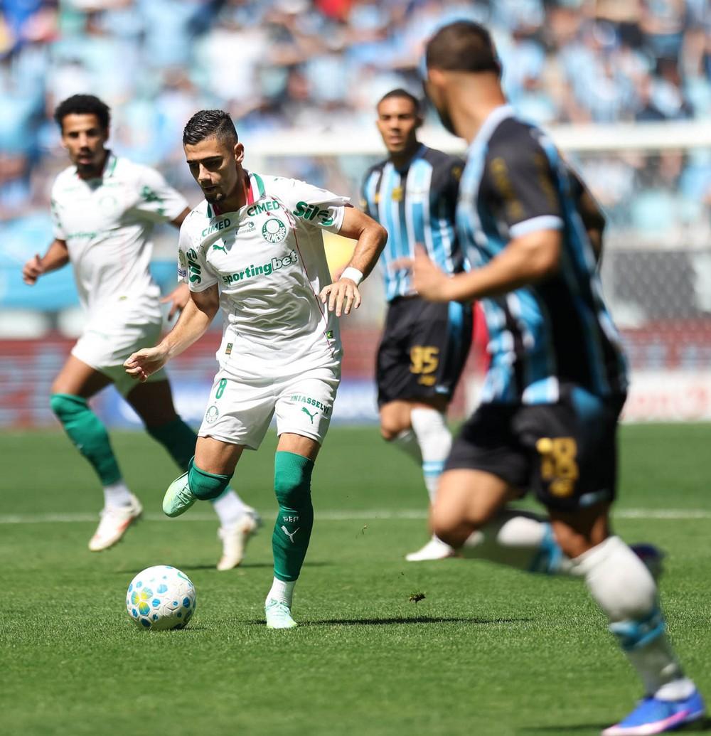 Análise: Palmeiras faz um de seus melhores jogos no ano, mas volta a perder pontos para time do Z-4