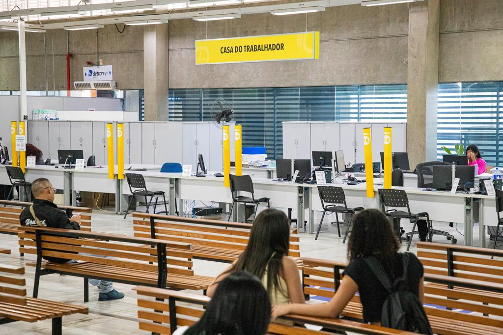 Casa do Trabalhador oferece 33 vagas de emprego a partir desta terça (29)