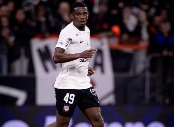 Corinthians se frustra em negociações com gregos e ingleses, mas ainda espera vender André